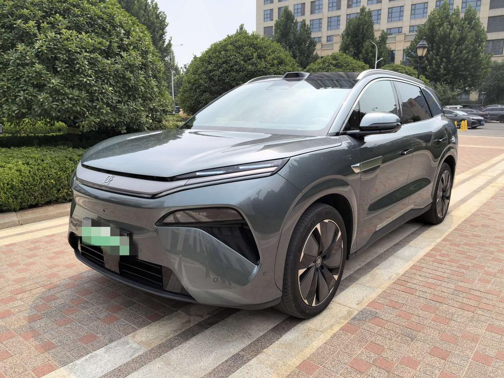 BYD Tang L EV