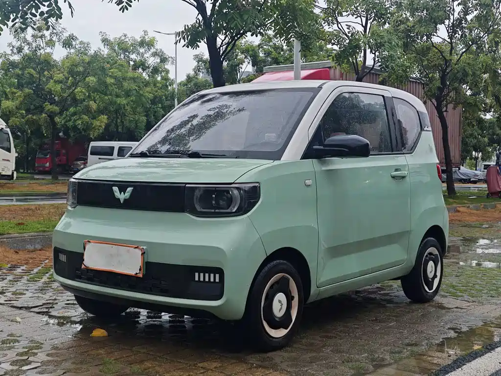 Wuling MINIEV