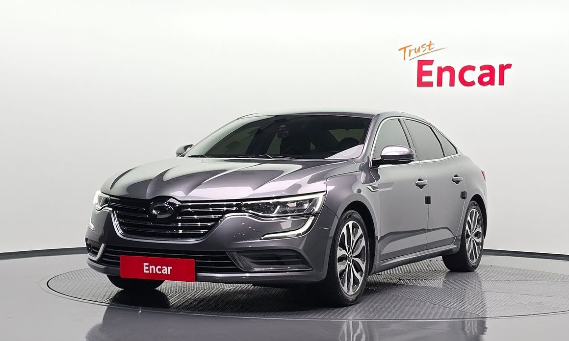 Renault SM6