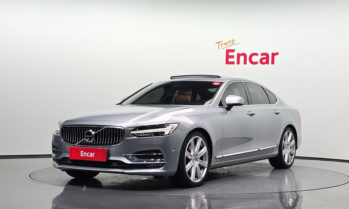 Volvo S90