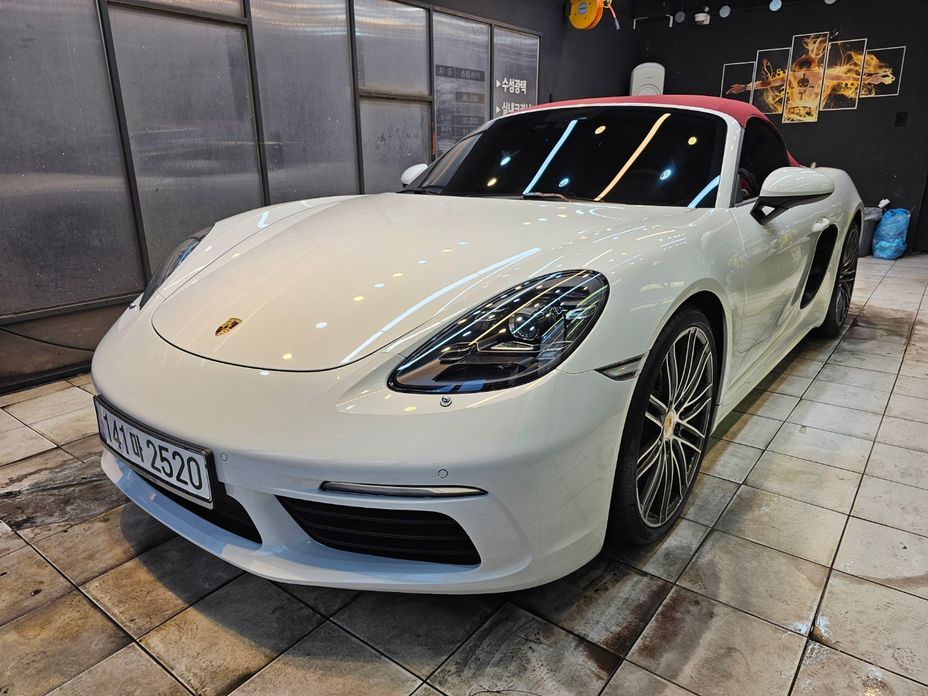 Porsche 718