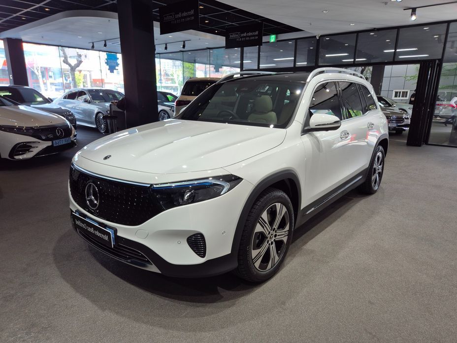 Mercedes-Benz EQB