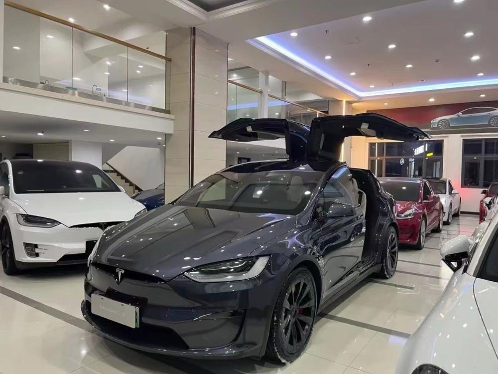 Tesla Model X