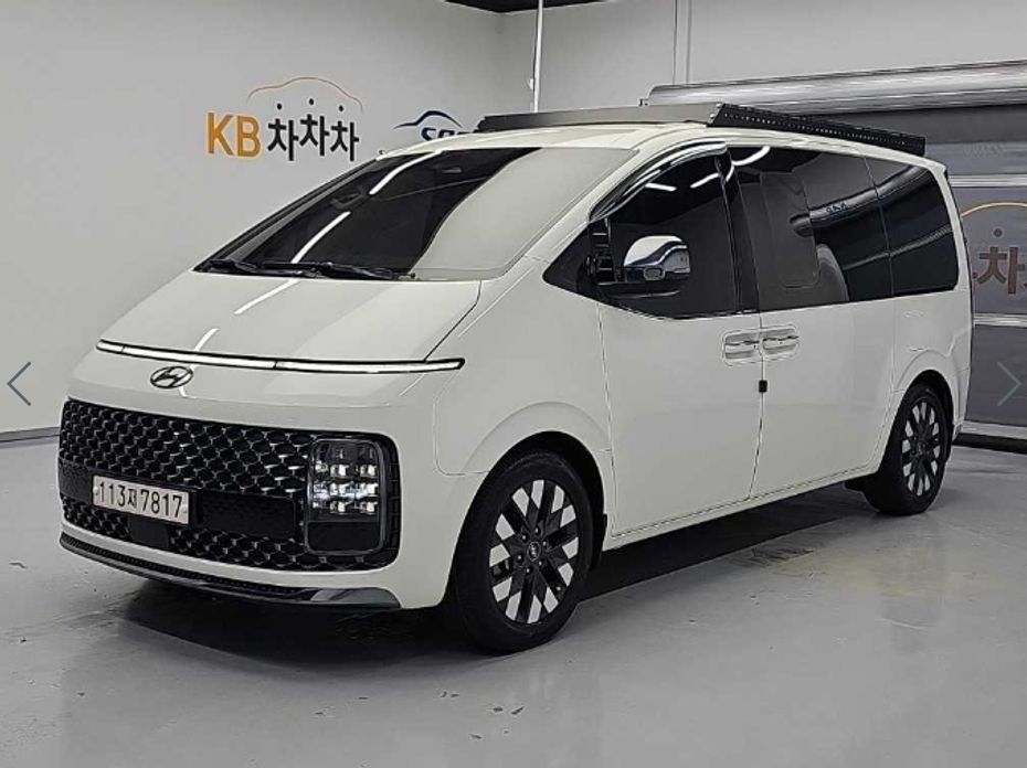 Hyundai Staria