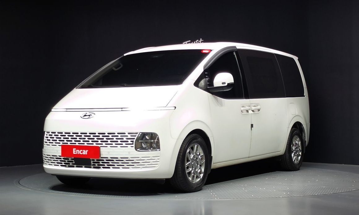 Hyundai Staria