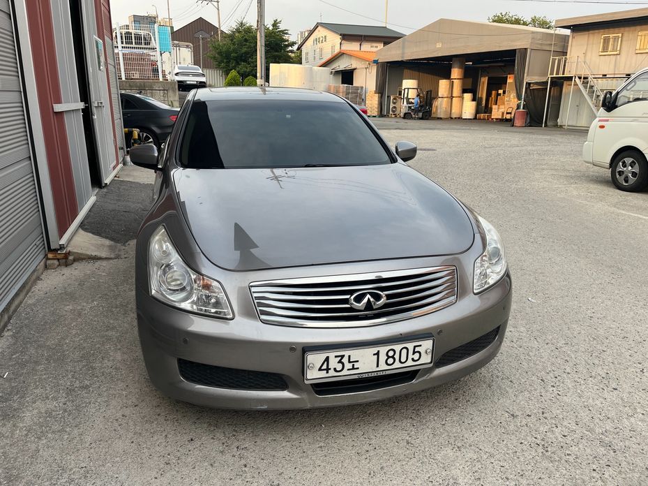 Infiniti G