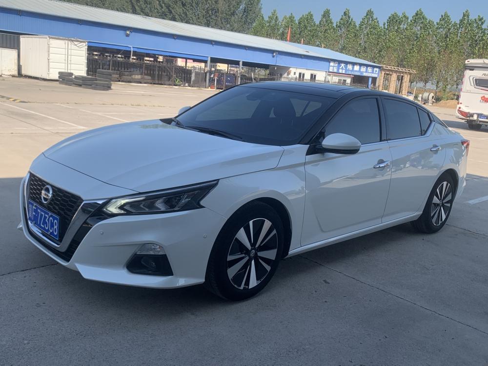 Nissan Teana