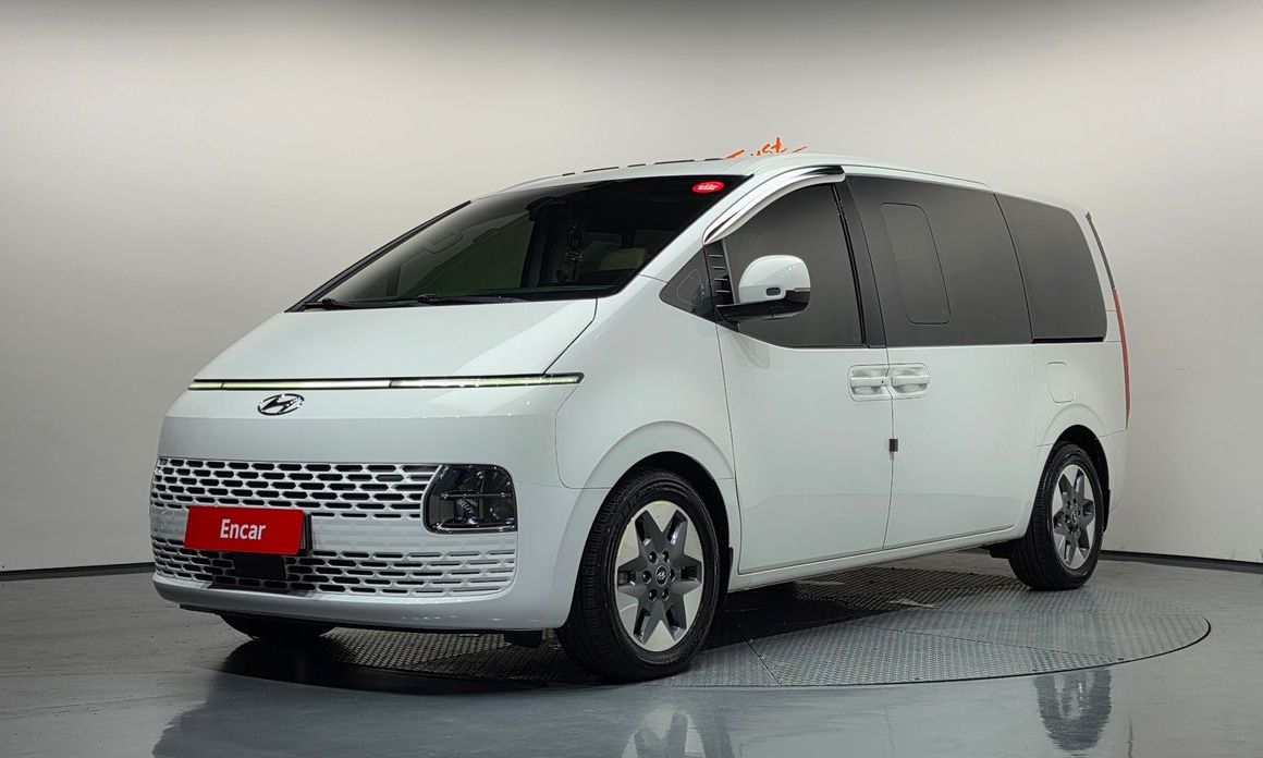 Hyundai Staria