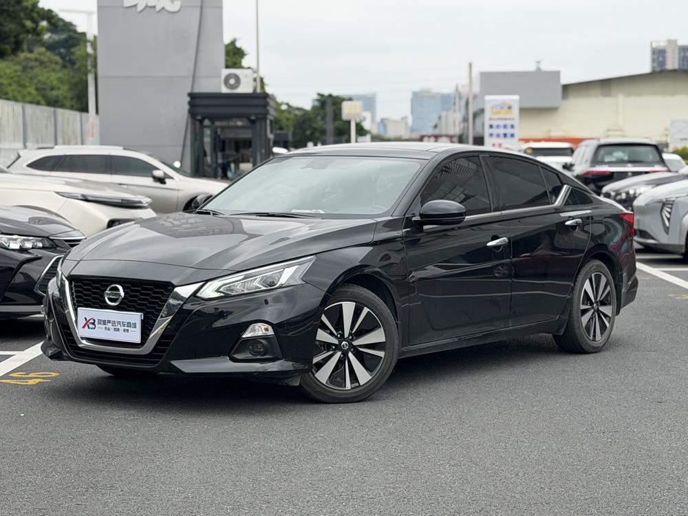 Nissan Teana