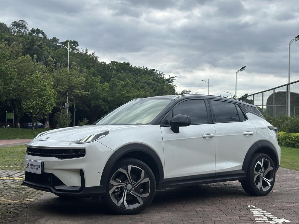Lynk & Co Lynk & Co 06