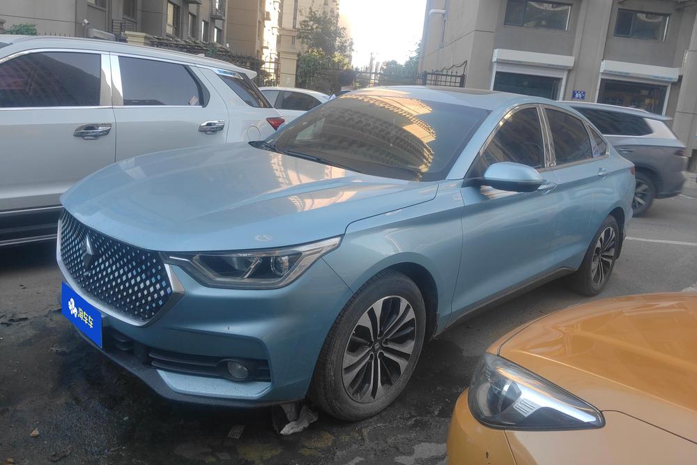 Baojun Baojun RC-6
