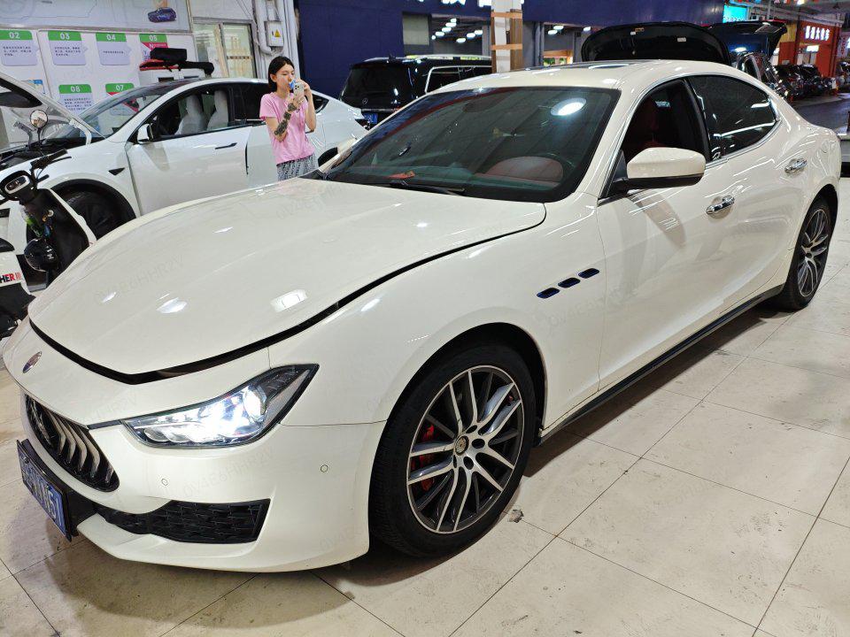 Maserati Ghibli