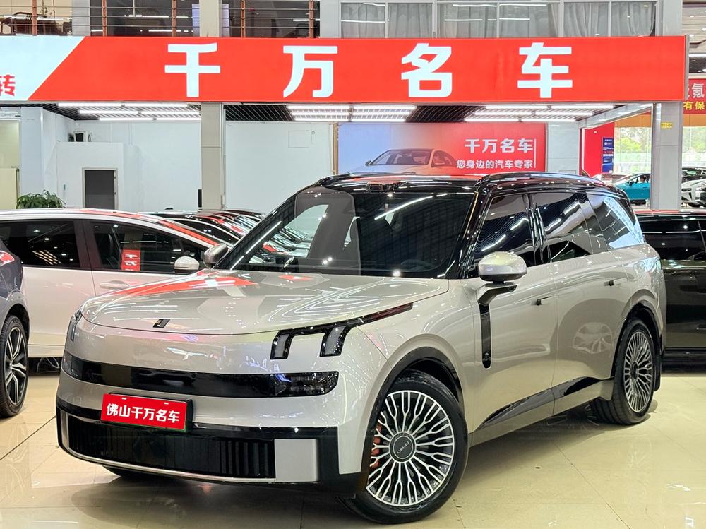 Lynk & Co Lynk & Co 900