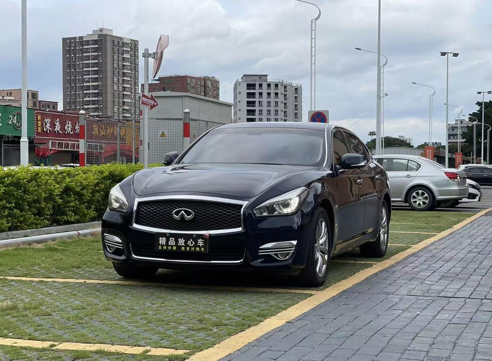 Infiniti Infiniti Q70