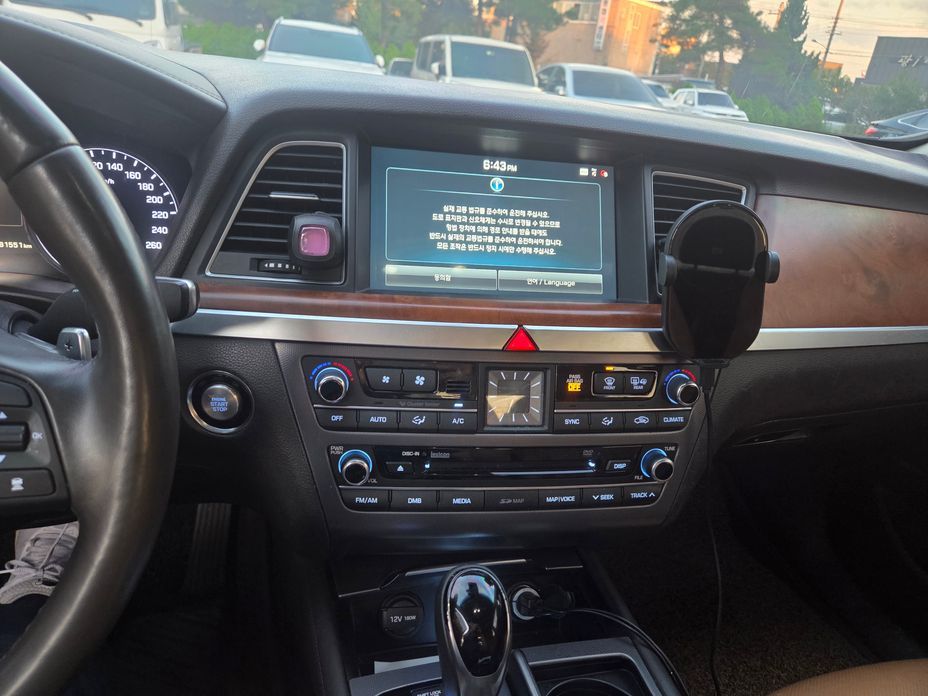 Hyundai Genesis