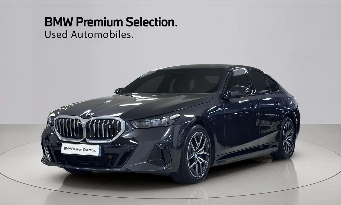 BMW i5