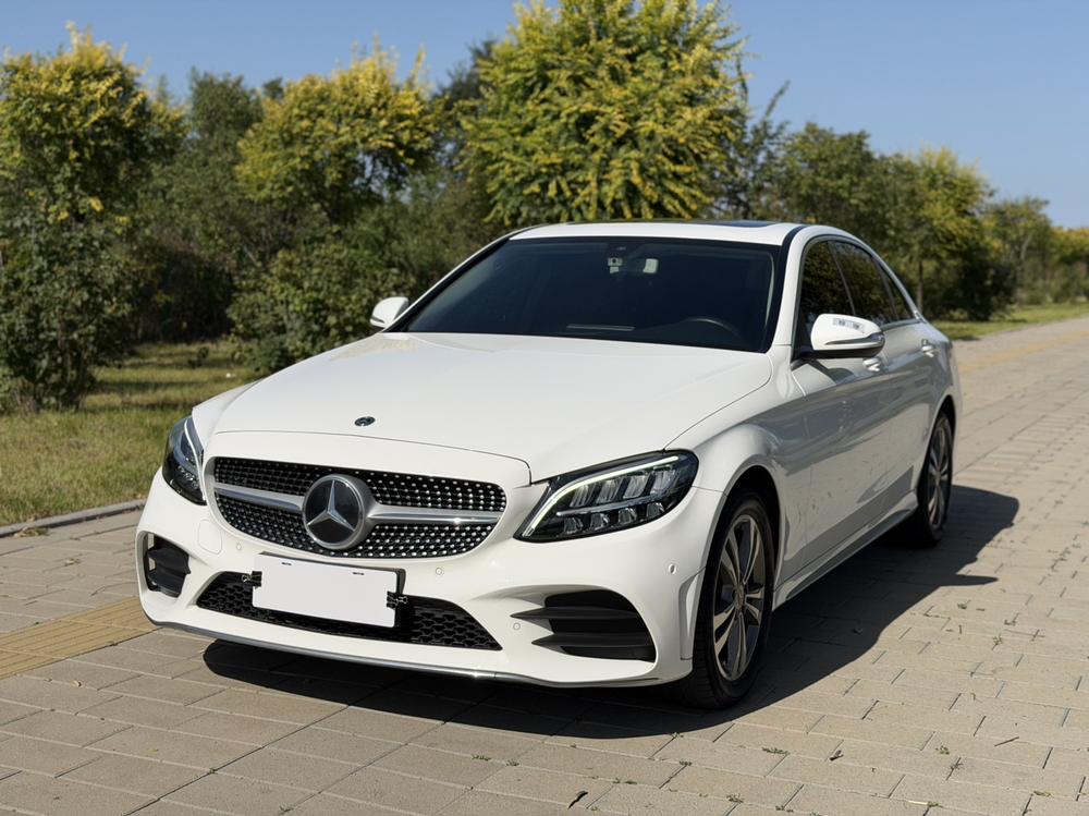 Mercedes-Benz Mercedes-Benz C-Class