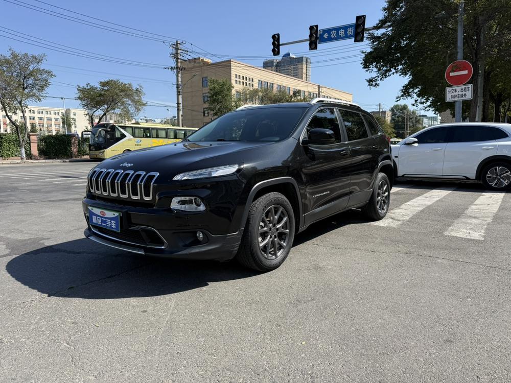 Jeep Cherokee