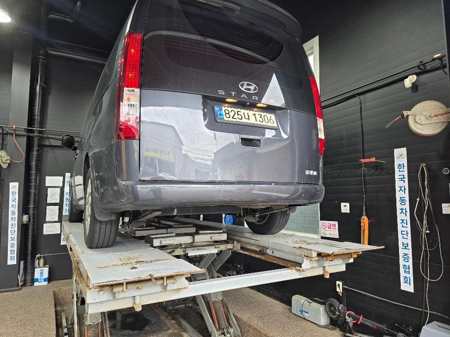 Hyundai Staria