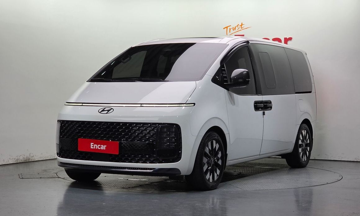 Hyundai Staria