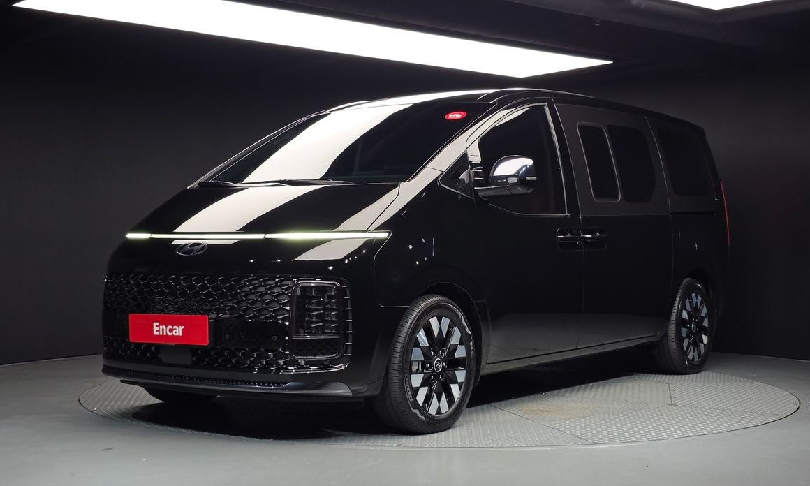 Hyundai Staria