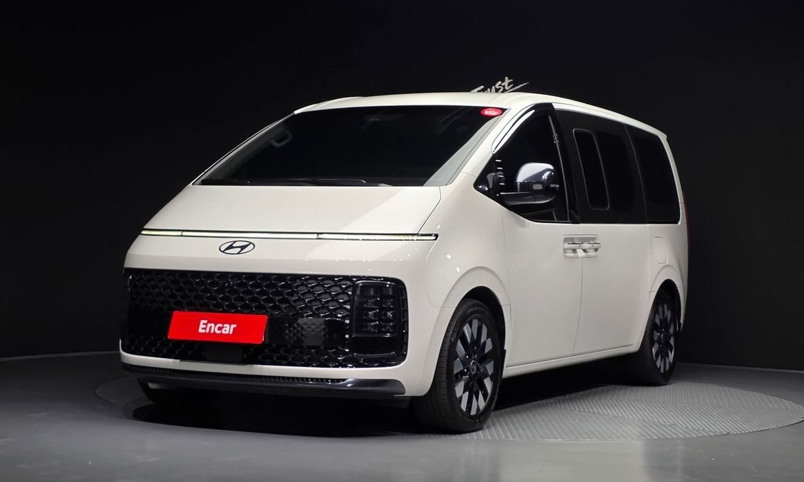 Hyundai Staria