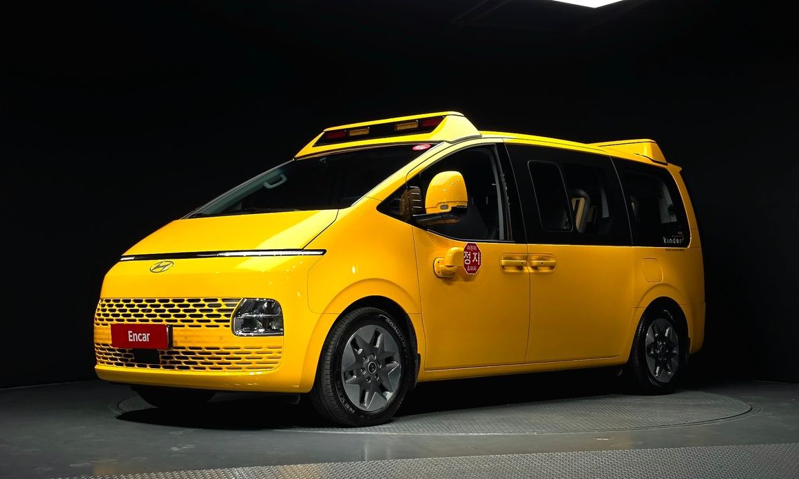 Hyundai Staria