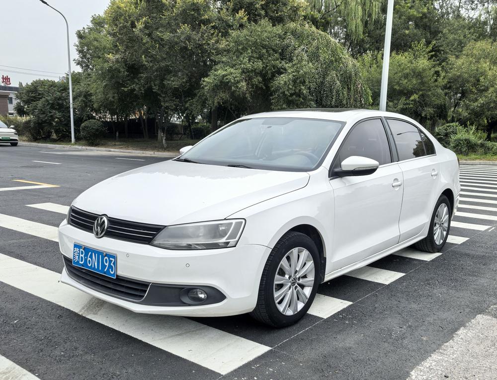 Volkswagen Sagitar