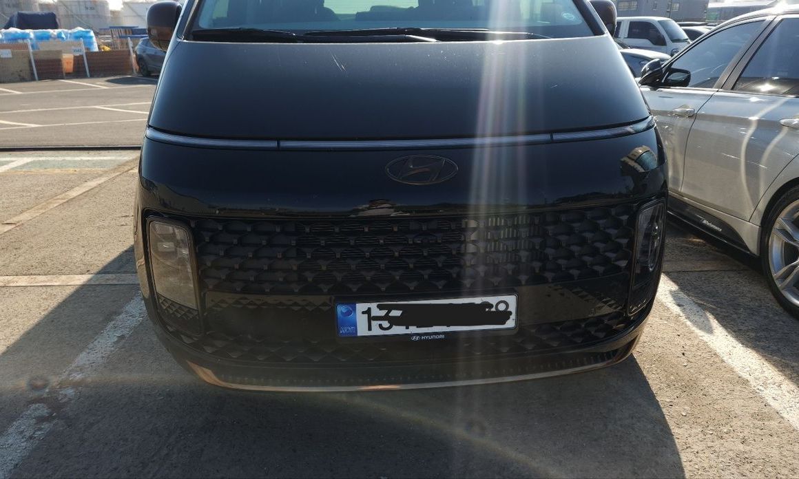 Hyundai Staria
