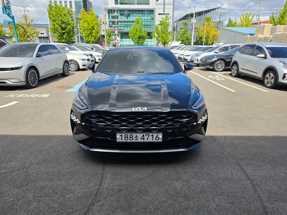 Kia K8