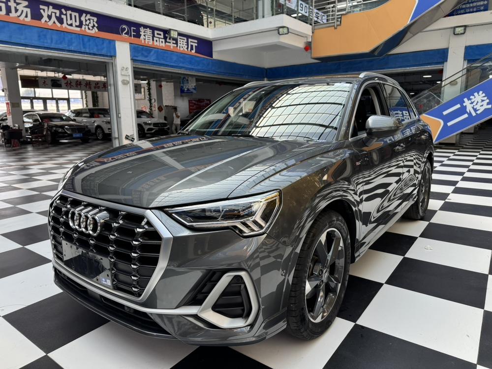 Audi Audi Q3