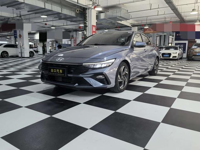 Hyundai Elantra