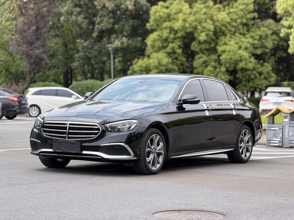 Mercedes-Benz Mercedes-Benz E-Class