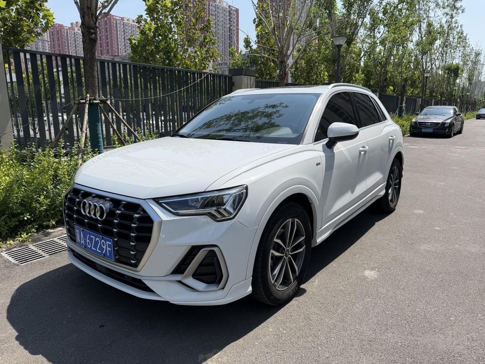 Audi Audi Q3