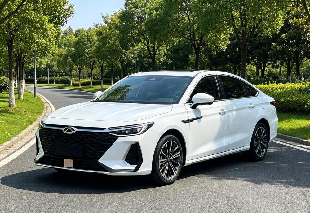 Chery Arrizo 8