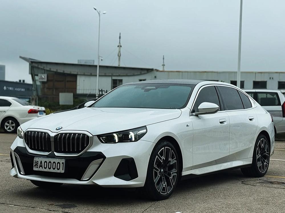 BMW BMW 5-Series