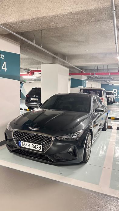 Genesis G70