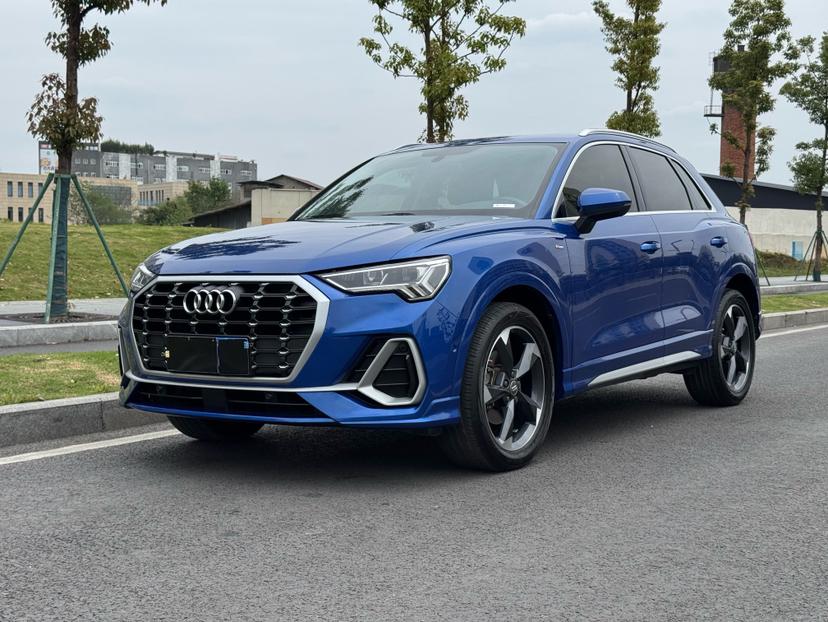 Audi Audi Q3
