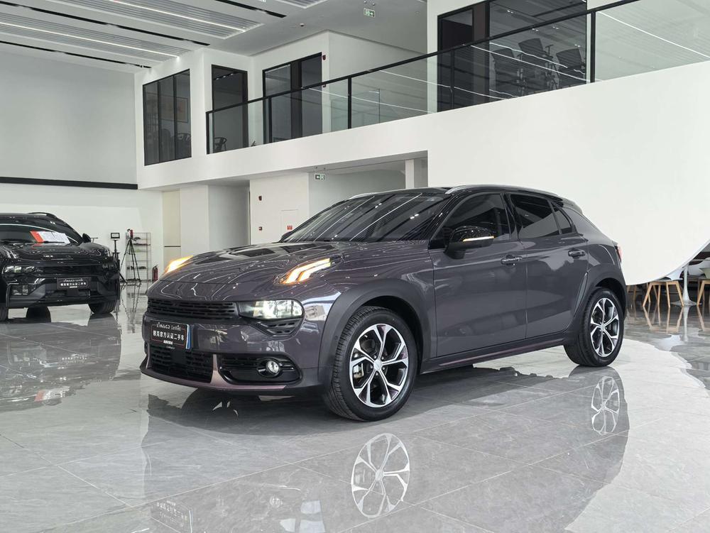 Lynk & Co Lynk & Co 02