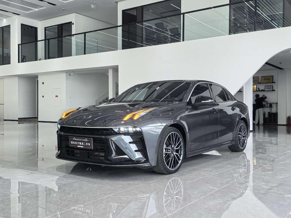 Lynk & Co Lynk & Co 03
