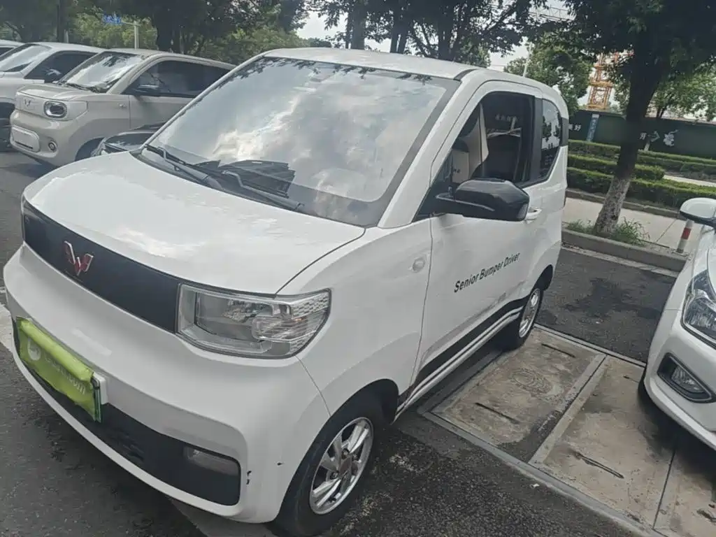 Wuling MINIEV
