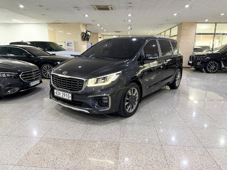 Kia Canival