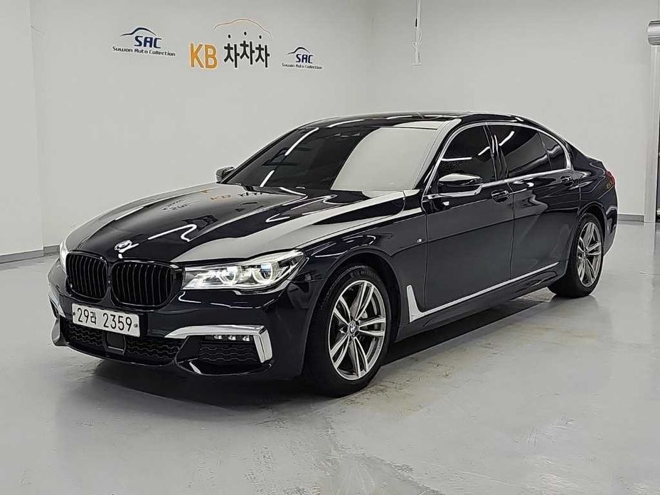 BMW 7-Series