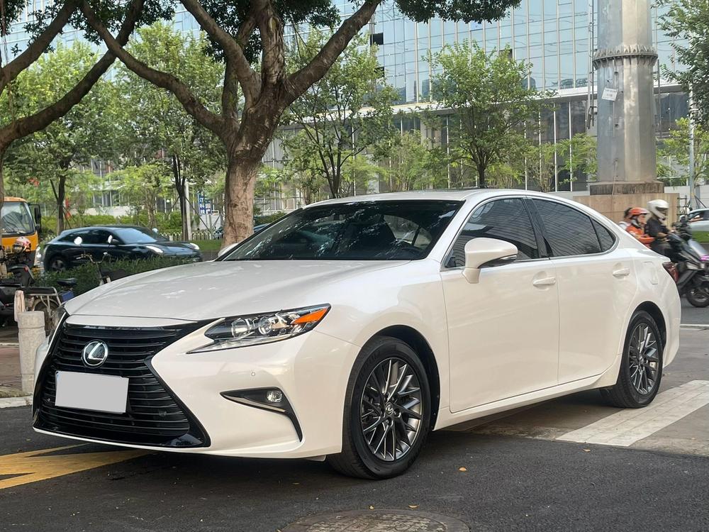Lexus Lexus ES