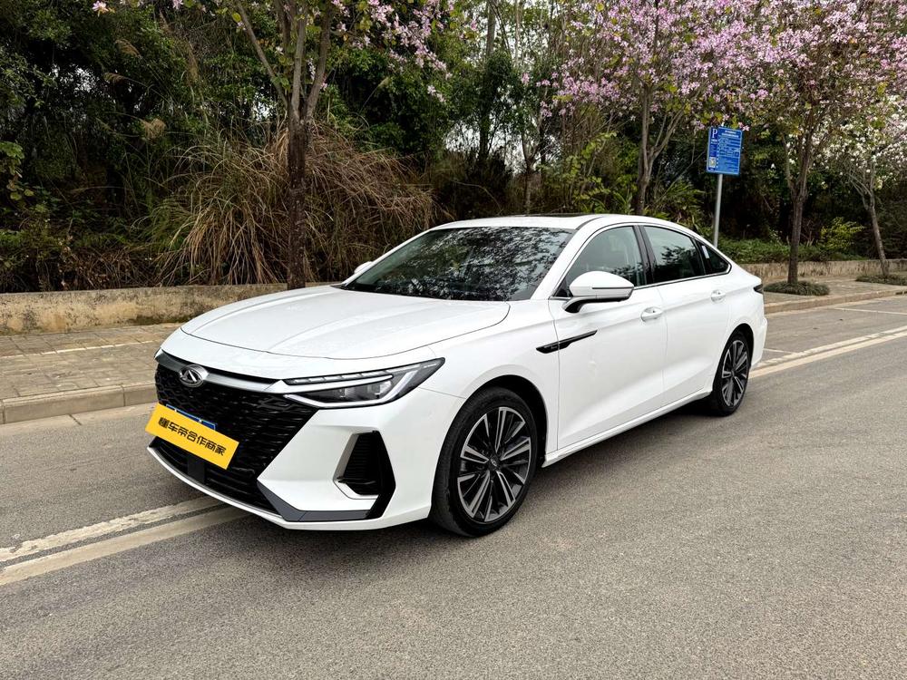 Chery Arrizo 8