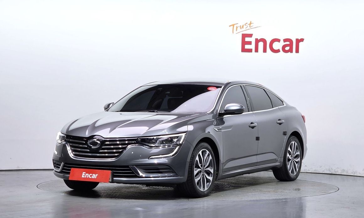Renault SM6