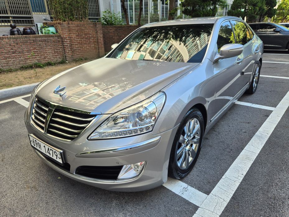 Hyundai Equus
