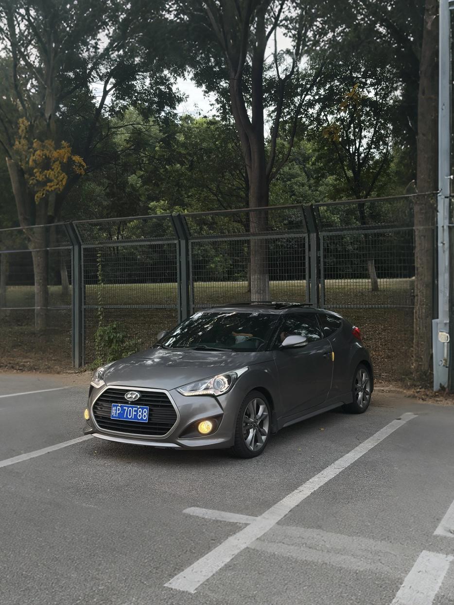 Hyundai Veloster
