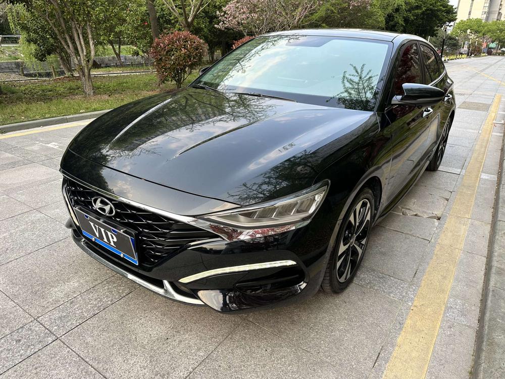 Hyundai Lafesta