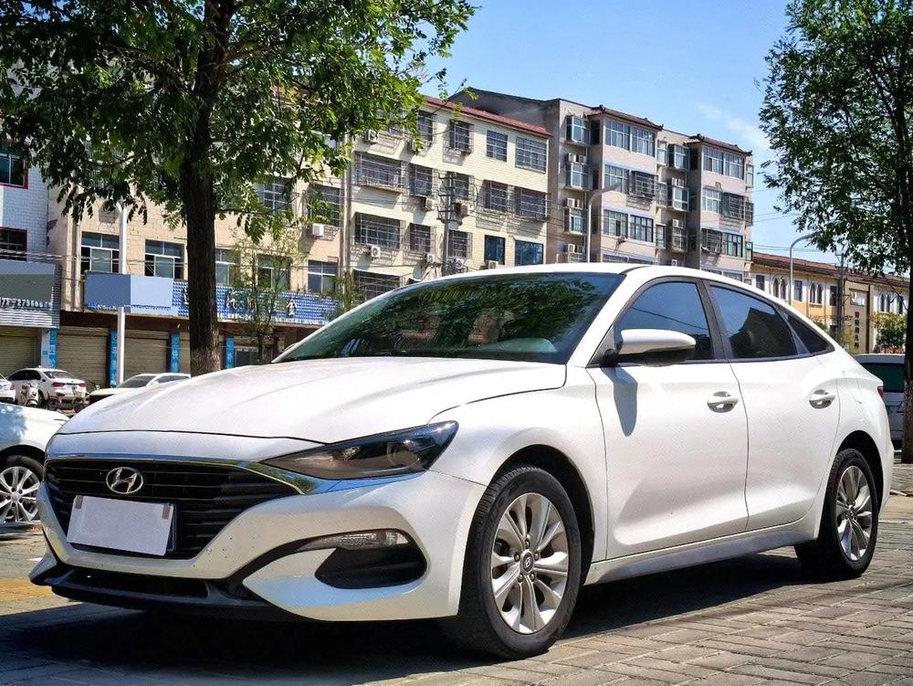 Hyundai Lafesta